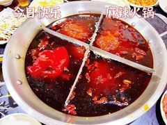 -储奇门鳝鱼火锅(总店)