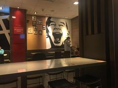 -麦当劳(汉口火车站候车室店)