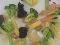 -屯老二农家铁锅炖·行业领军者(梅江店)