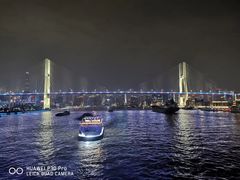 -黄浦江游览十六铺3号码头网红自助餐