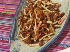 -香巴拉云南餐厅(华莱坞店)