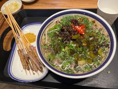 -云阿蛮云南生烫牛肉米线(奉贤路店)