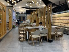 大堂-屋头串串(新街里店)