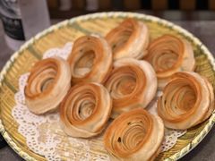 油旋儿-闫府私房菜·百年鲁菜(恒隆店)