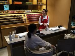 免费美甲区-海底捞火锅(海宁路店)