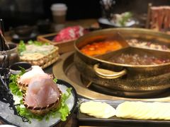 -湊湊火锅·茶憩(杭州湖滨银泰in77店)