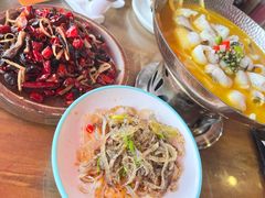 -隔壁老王·家常云南菜(花巷店)