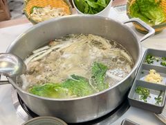 -喃喃椰·糟粕醋·椰子鸡火锅(七堡花园店)