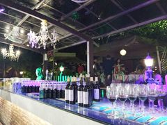 -爵士花园音乐酒吧餐厅