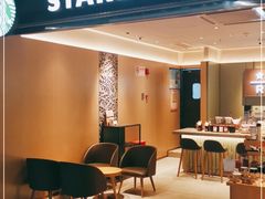 -星巴克臻选(上海中环广场2F店)