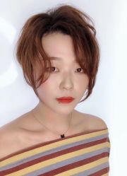 -PE SALON 