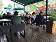 露天位-星巴克(深圳欢乐颂店)