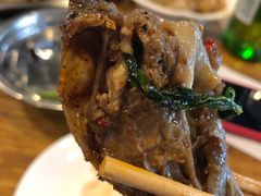 主打的干锅鸭头-安诚居干锅鸭头(八角店)