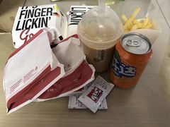 -肯德基(洛川店)