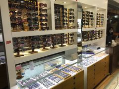 -广州宝岛眼镜武汉和光眼镜市场西区店