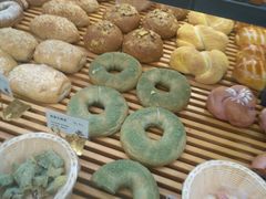 -焙丽拾光(麦凯乐直营店)