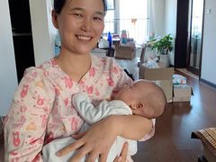 -爱的果实月嫂育婴师(世纪东方店)
