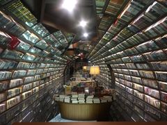 -钟书阁(珍园店)