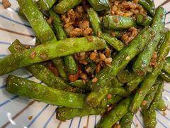 黄豆酱肉碎爆四季豆-新世界餐厅(万达店)