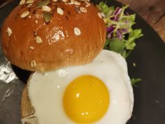 -HIGH FIVE哈福手工汉堡(桂林路店)