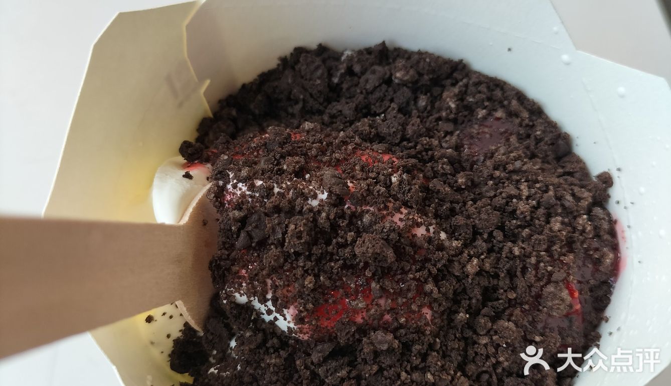 闲暇时间也可以点上一份不错的餐饮，边吃边工作