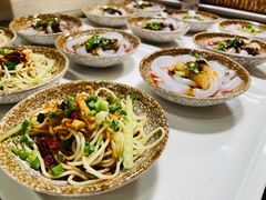 -岷山饭店-芝芝自助餐厅