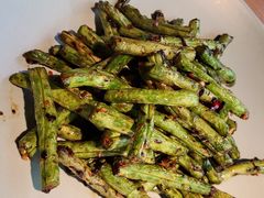 -蜜桃餐厅·伴山(湖滨商业街店)