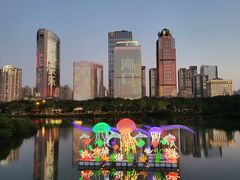 -万绿园