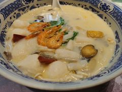 极品鱼头皇-山外山菜馆(玉泉路店)
