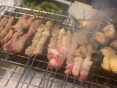 -喜悦小串丹东小黄牛海鲜烧烤大排档(民主广场店)