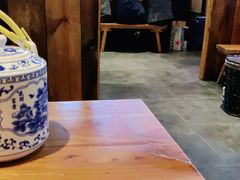 大堂-先启半步颠小酒馆(白麓里店)