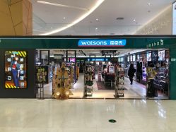 -Kraemer Paris  苏豪路易士·嘉玛发廊