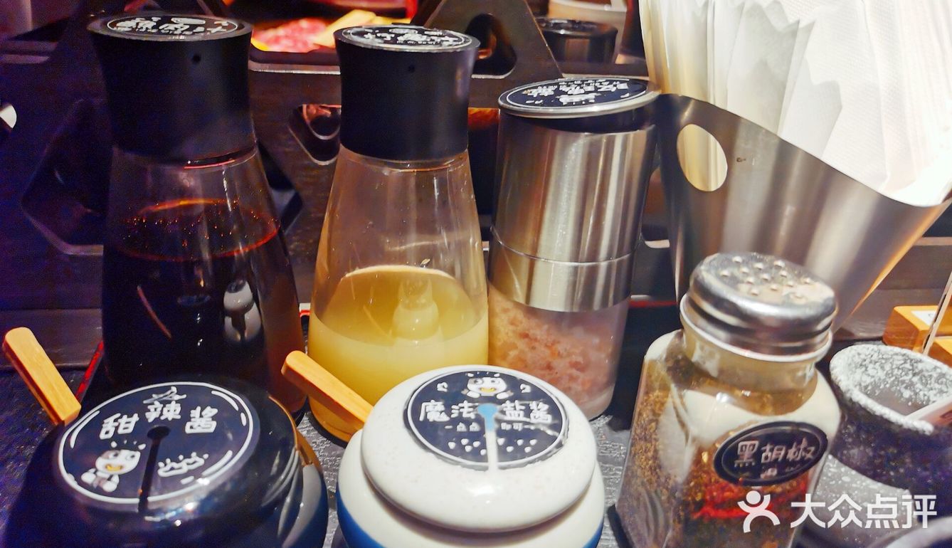 牛角是北京非常知名的烧肉品牌店，深受大众的喜爱