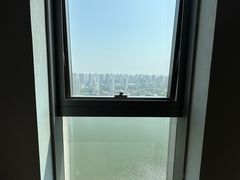 -天津梅江中心皇冠假日酒店