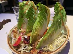 秘制脆皮鸡牛油果罗马生菜沙拉-Tomato&Pepper西餐厅