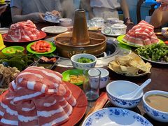 -洞庭洲·防空洞火锅·烧烤·铜锅涮肉(新百广场店)