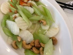 -鑫巴蜀小镇 · 水煮鱼专研店(玉桥店)
