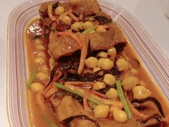 -巴特餐饮6加1音乐餐吧·新疆菜