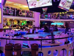 大堂-巴特餐饮6加1音乐餐吧·新疆菜
