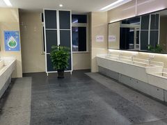 -窦店服务区-停车场
