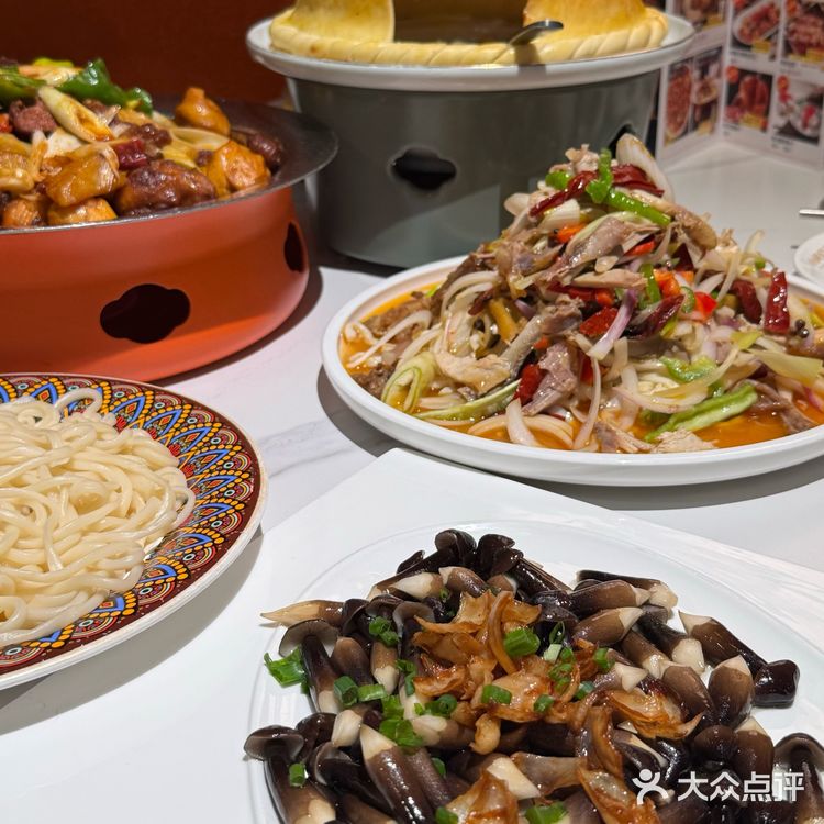 谁还没吃过黑松露毡房胡尔达克