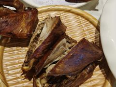 黄泥烧鸽子-燕郊烧鸽子(酷车小镇店)