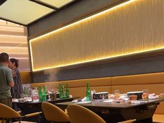 -钱小奴海鲜自助黑金店(杭州滨江龙湖店)