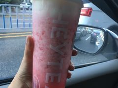 -喜茶(东莞雍华庭店)