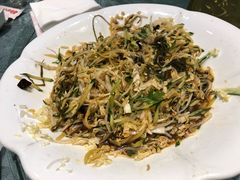 -老码头黑皮肘子锅包肉(赣水路店)