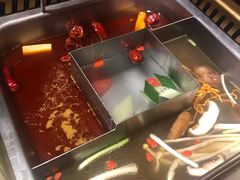 -东巴人鱼豆花火锅(幸福街店)
