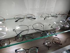 -视野联行眼镜蔡司·依视路官方授权店(顺城店)