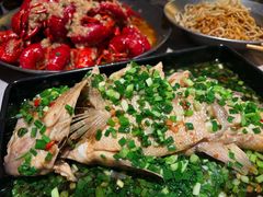-巴厘龙虾·榜首油焖大虾(音乐学院·沿江酒馆店)