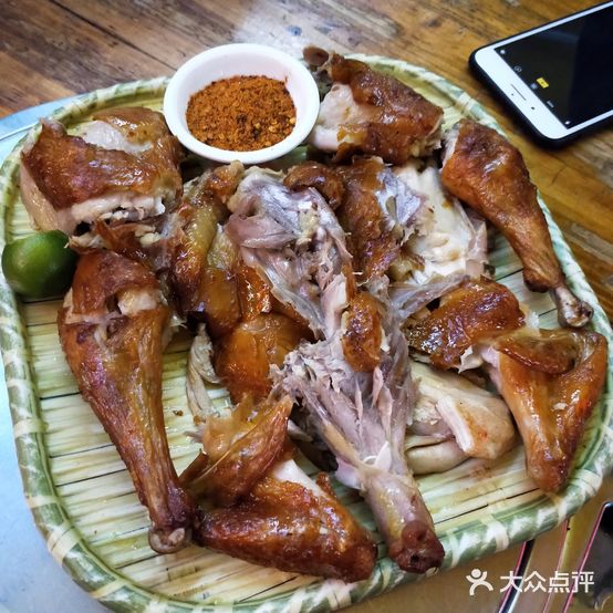 皇氏荔枝柴烧鸡(葛村美食城店)