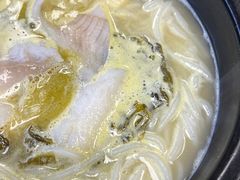 -灵芝妹子海鲜米线(香炉礁山姆店)